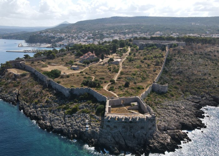Pylos Castle (Niokastro)