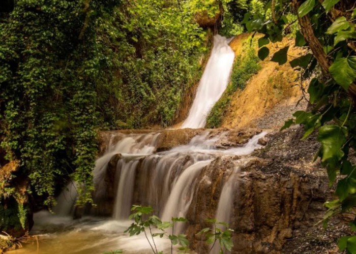 Stenosia Waterfalls