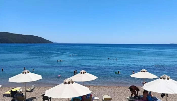 Foinikounda Beach