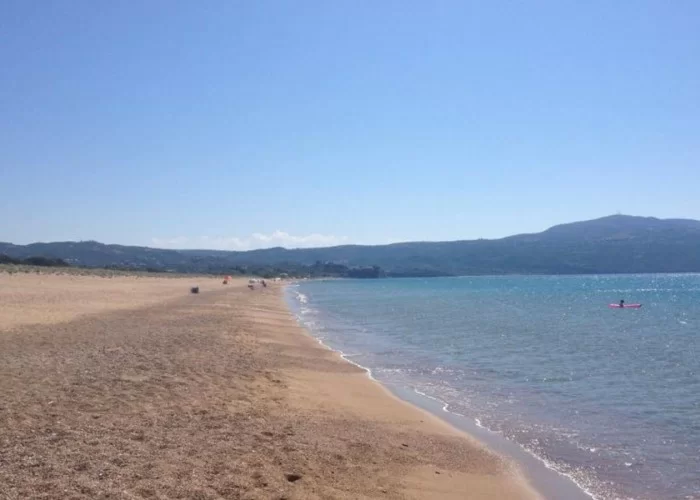 Παραλία Μαυροβούνι