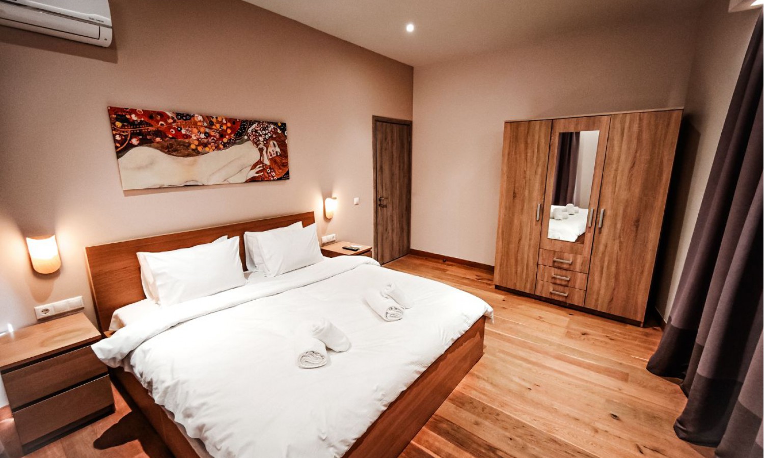 Pylos Senses - Deluxe Central Apartment with Terrace