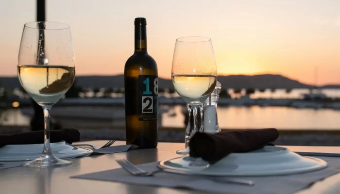 Κούκος - Wine Restaurant