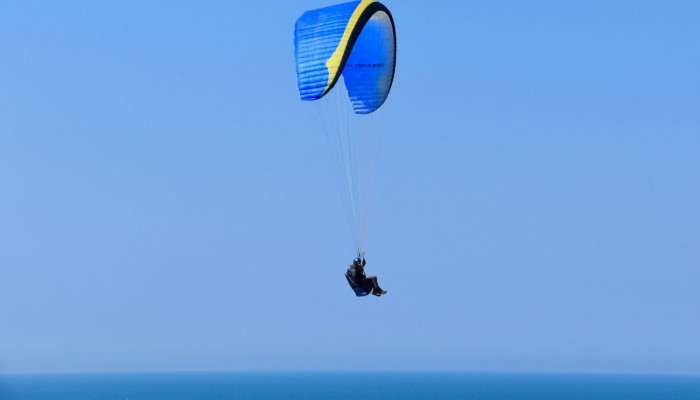 FLY MESSINIA - Paragliding & Paramotor