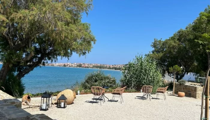 Sea Breeze - Cafe & Beach Bar